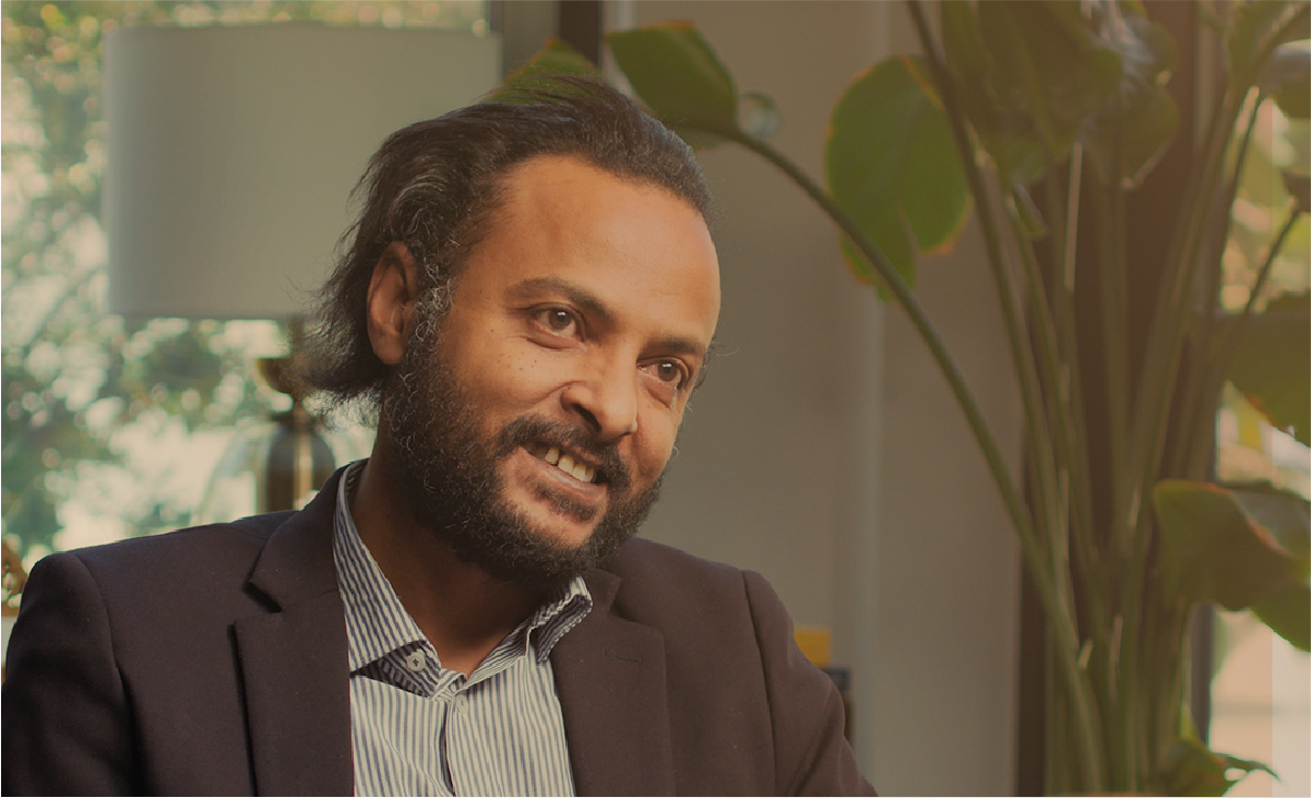 ضيف هذه الحلقة غسان علي عثمان