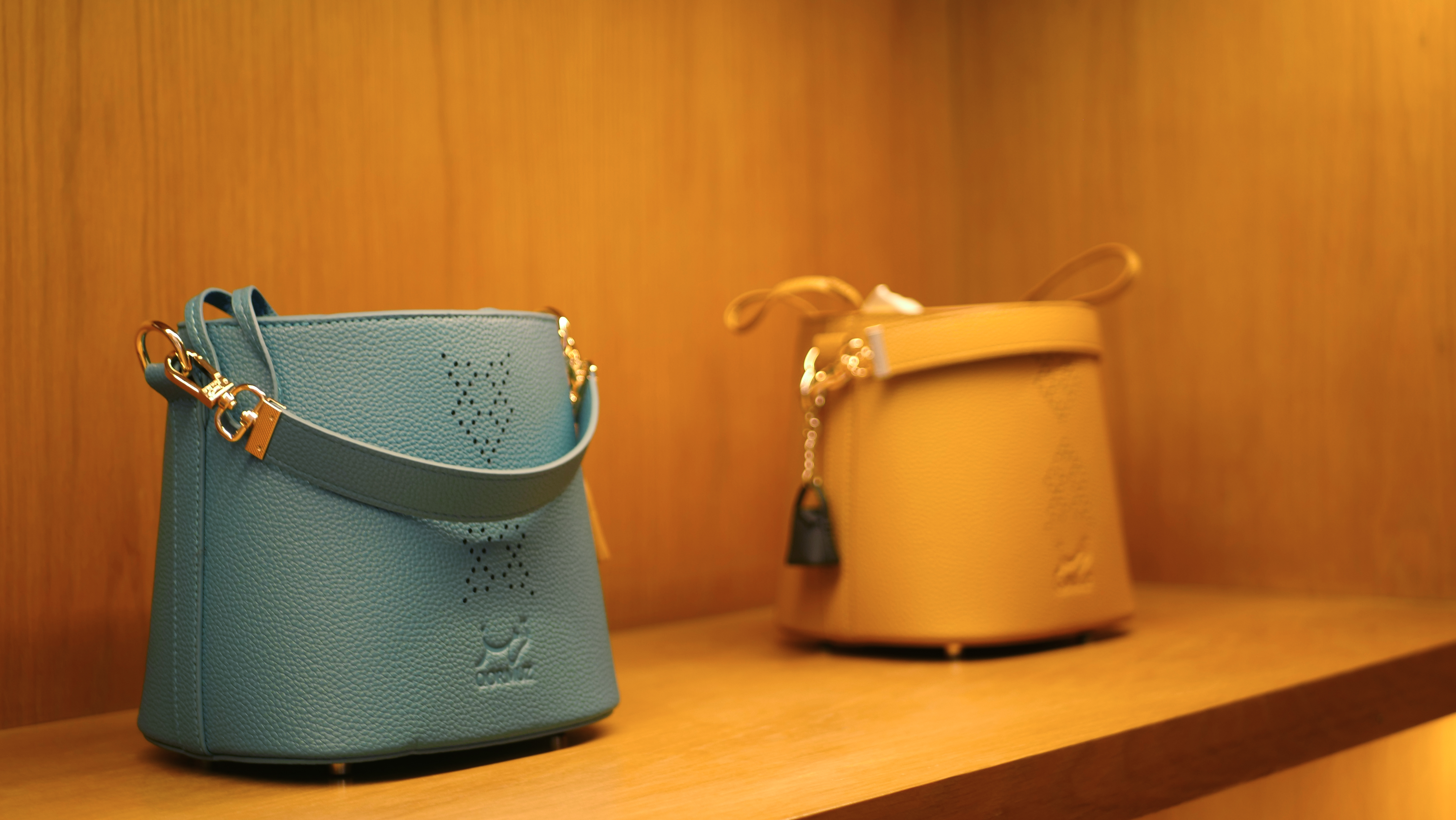 متجر المنتجع