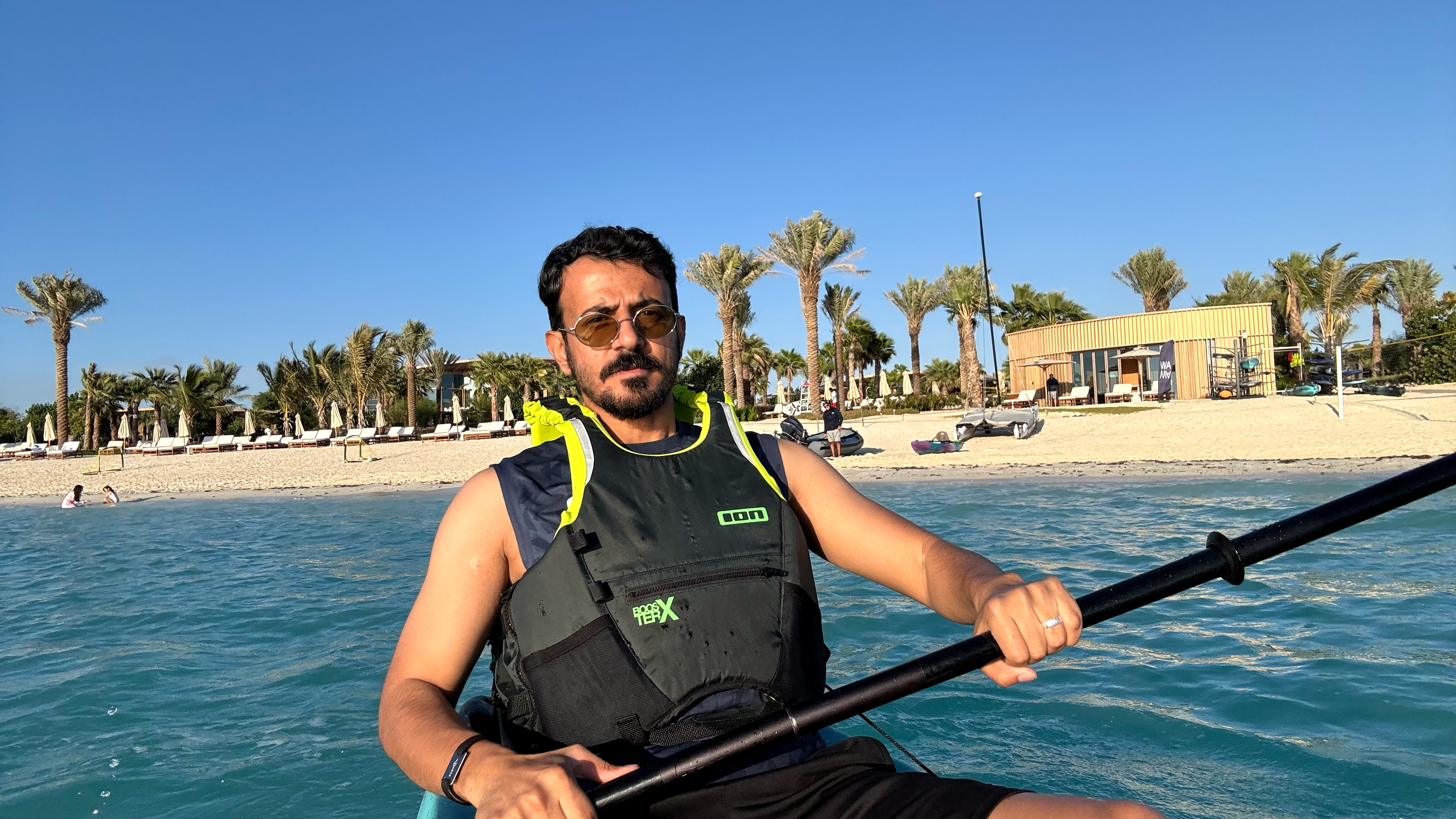 محدثكم يصارع للنجاة