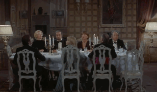 فِلم «The Discreet Charm of the Bourgeoisie»