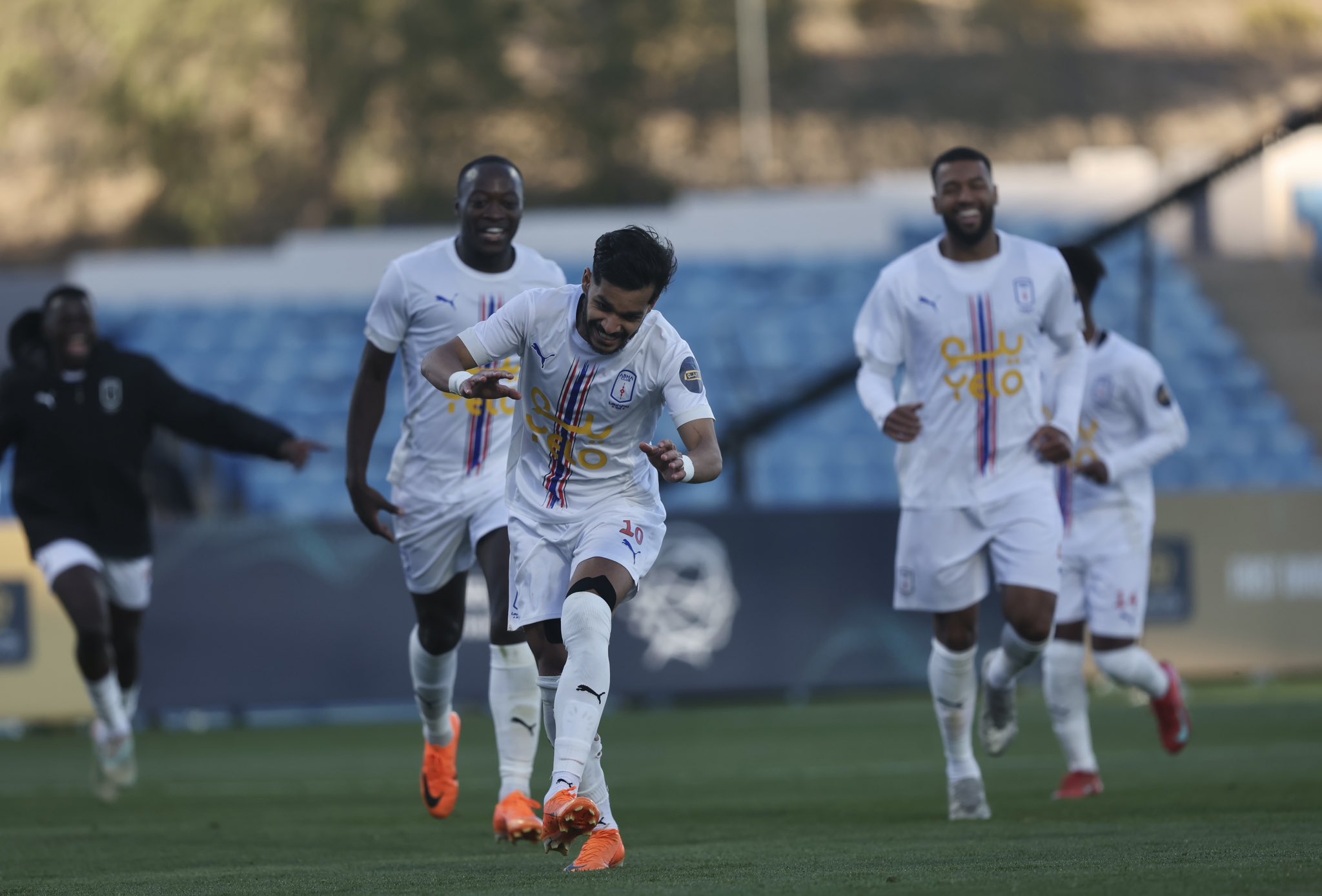 من حساب دوري يلو عبر منصة إكس