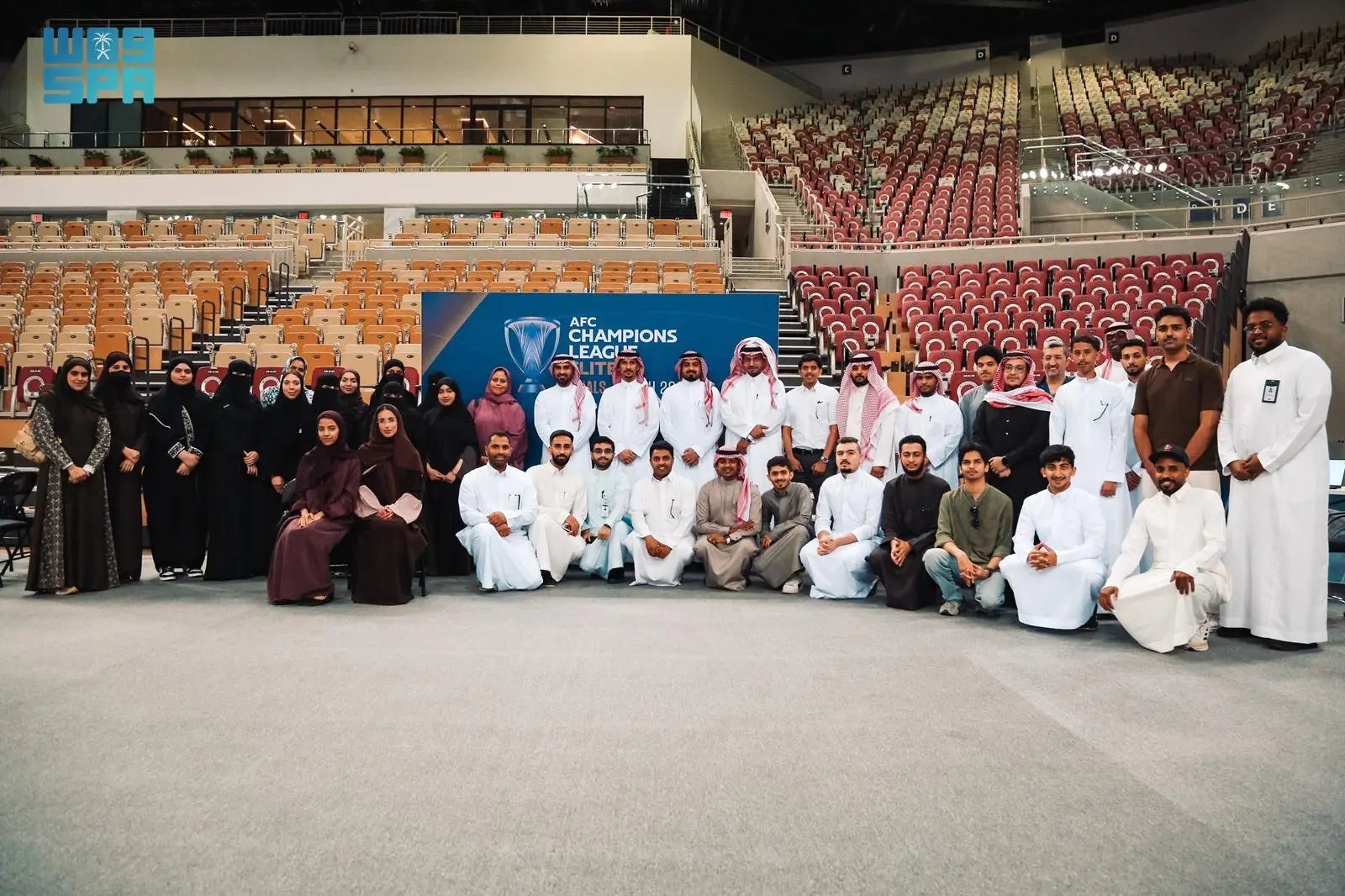 المتطوعون المشاركين في تنظيم دوري أبطال اسيا للنخبة ( واس ).
