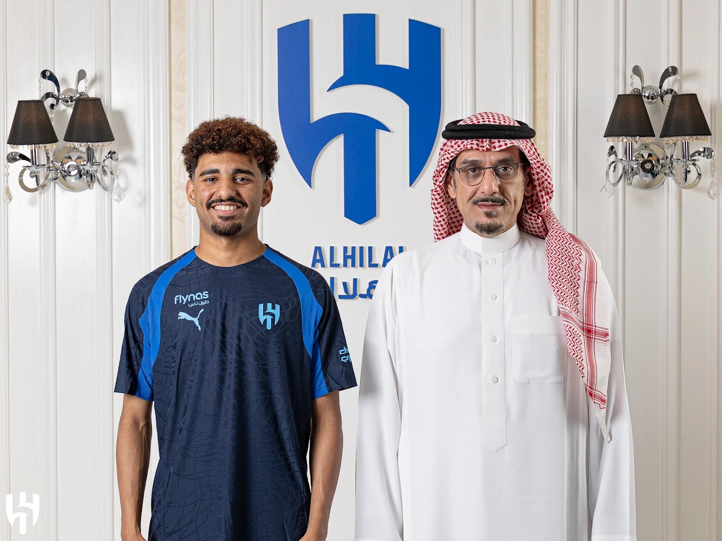 لاعب نادي الهلال الجديد صبري دهل
