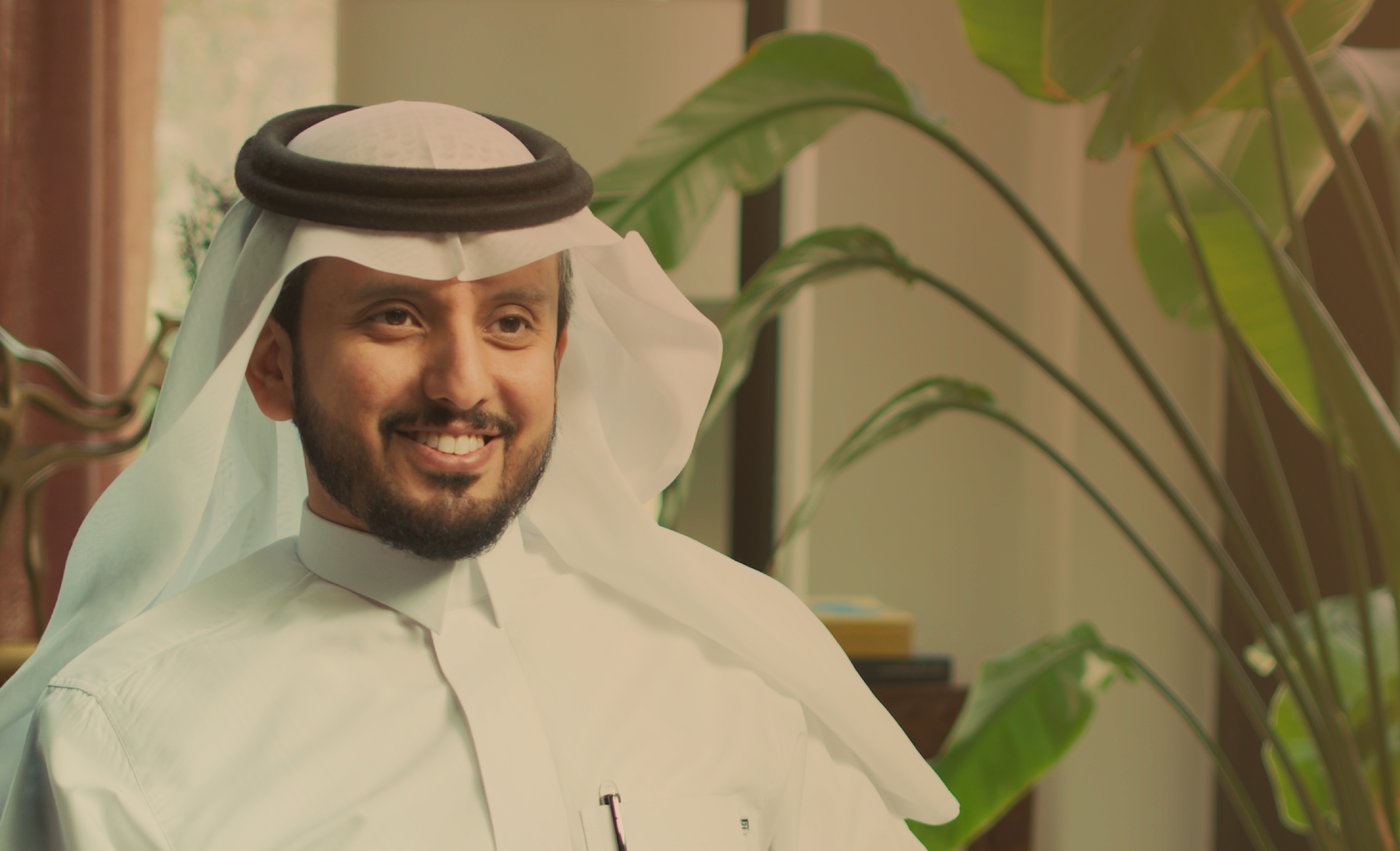 ضيفي فهد القحطاني وحديث عن أزمة المعنى، إذ طغى الجانب المادي، فسيفقد الإنسان معاني عظيمة عن حياته وعلاقاته.