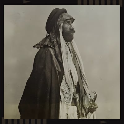 في معاني شيخ القبيلة والشِّيْخة