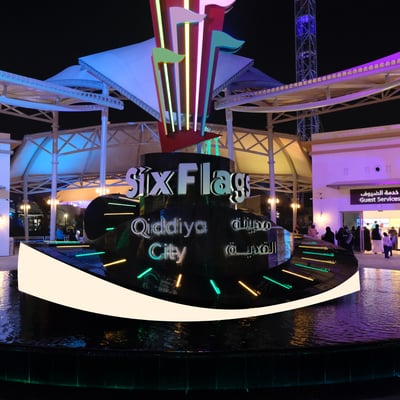 بداية السنة في Six Flags 🎢