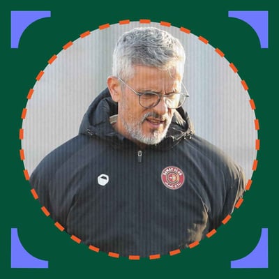 نادي ضمك يقيل مدربه ويعيد كاريلي