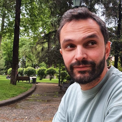 نزار الحمود